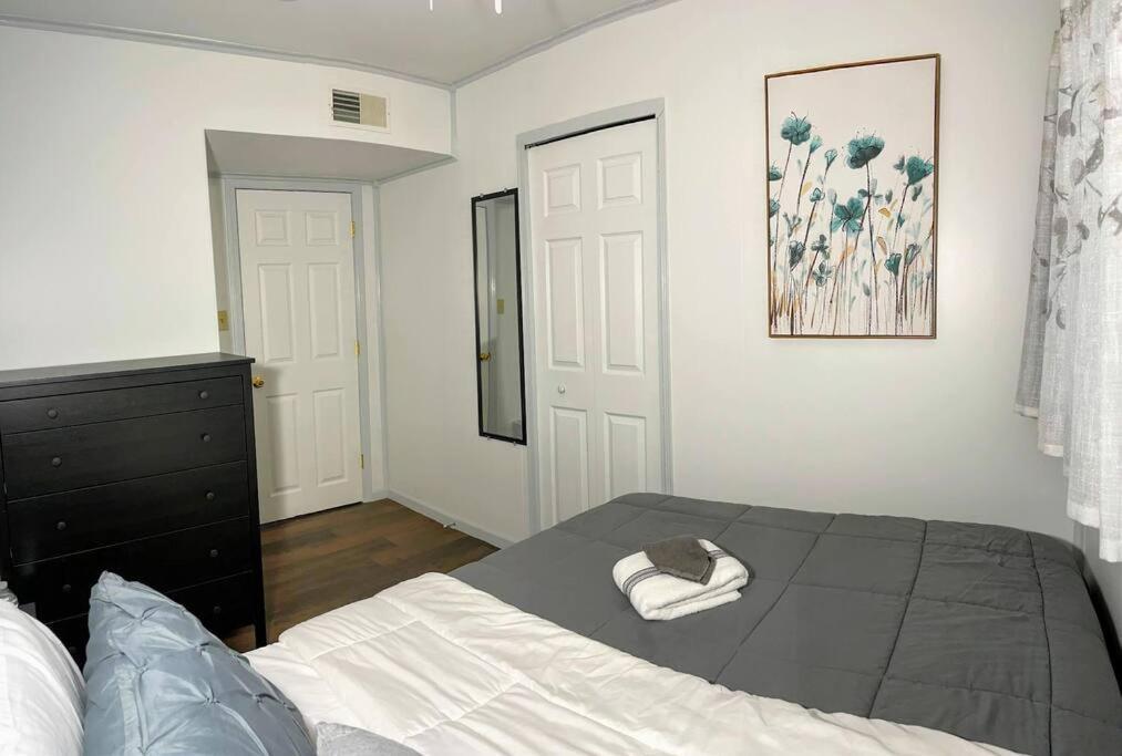 와우케간 *King Bed/3Bds House Near Naval Base & 6Flags* 아파트 외부 사진